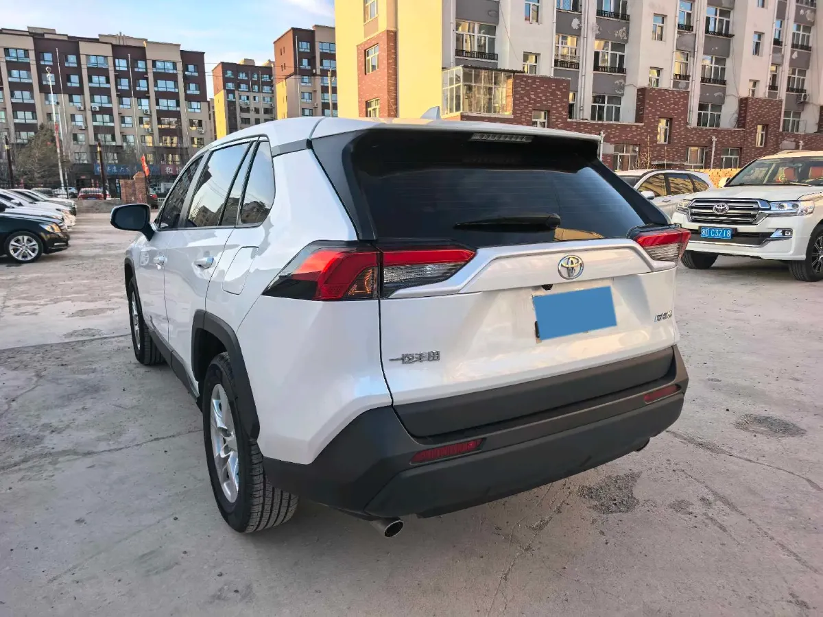 2023 Toyota RAV4 2.0L 171HP L4 CVT,autocango,china used car exporter,china ev exporter,chinese used car exporter,chinese used ev exporter
