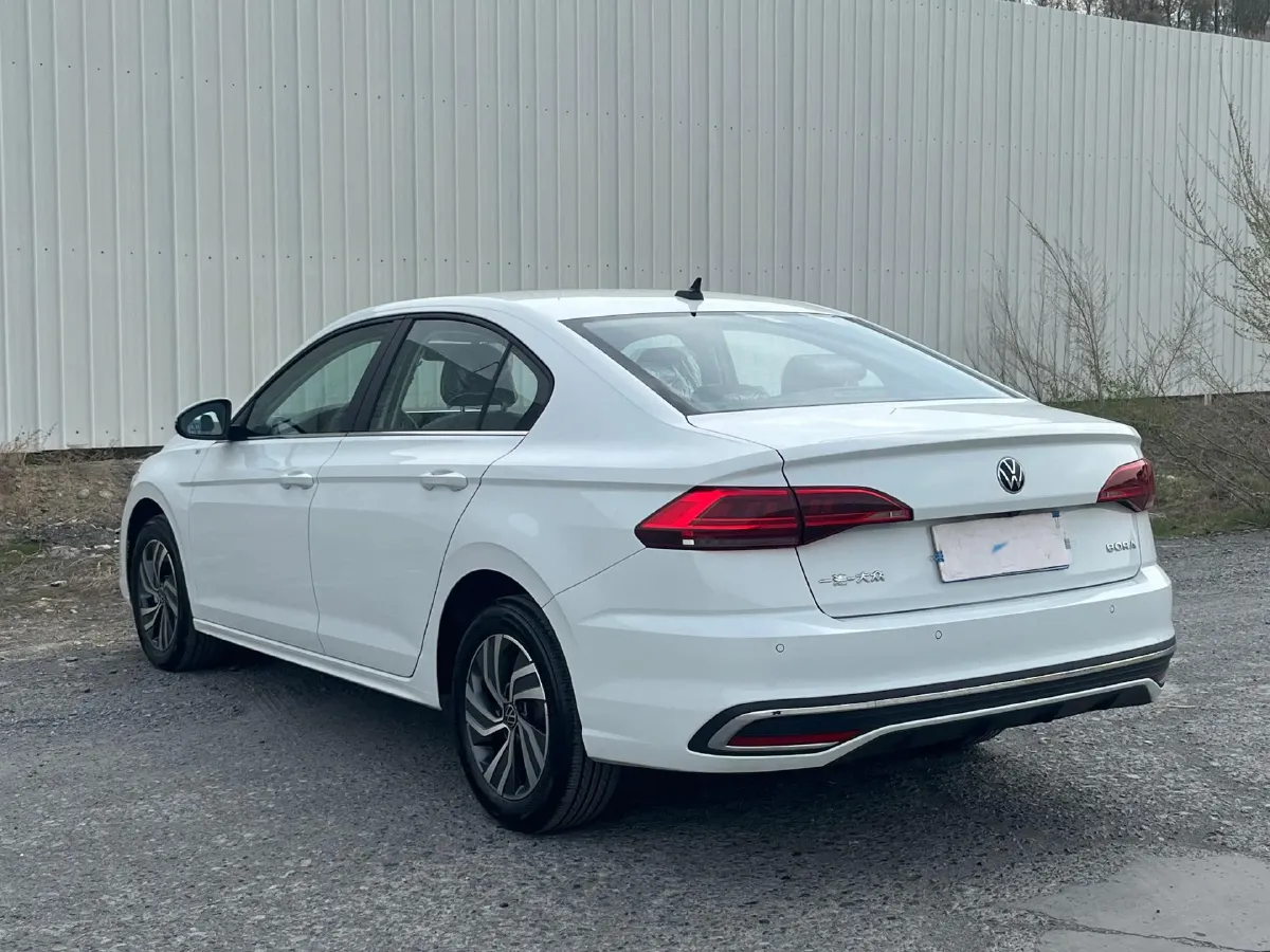 2025 Volkswagen Bora 1.2T 116HP L4 7DCT,autocango,china used car exporter,china ev exporter,chinese used car exporter,chinese used ev exporter
