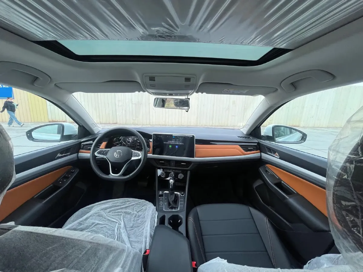 2025 Volkswagen Bora 1.2T 116HP L4 7DCT,autocango,china used car exporter,china ev exporter,chinese used car exporter,chinese used ev exporter