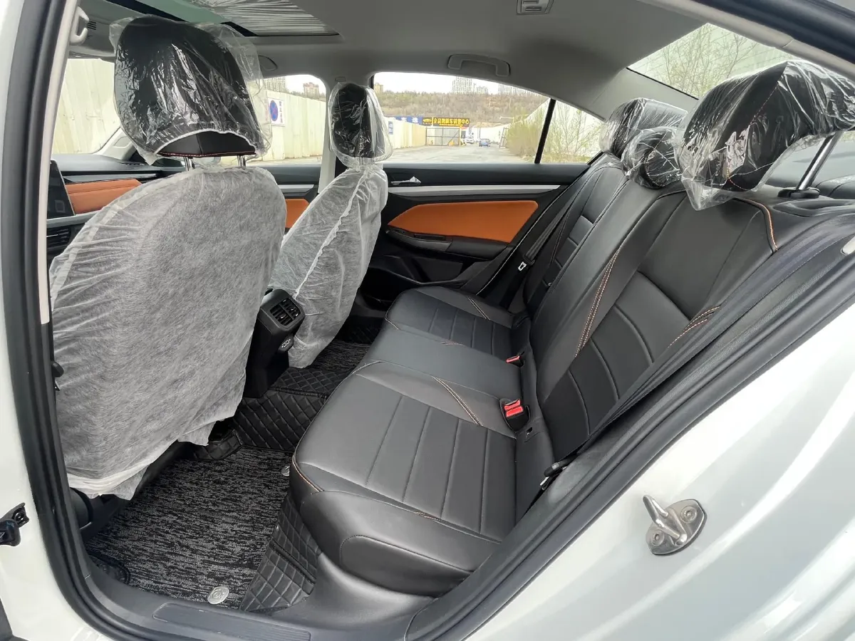 2025 Volkswagen Bora 1.2T 116HP L4 7DCT,autocango,china used car exporter,china ev exporter,chinese used car exporter,chinese used ev exporter