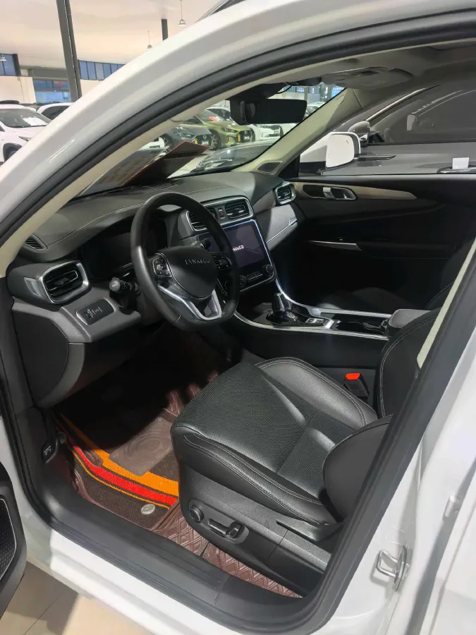 2019 Beijing BJ40 2.0T 218HP L4 6AT,autocango,china used car exporter,china ev exporter,chinese used car exporter,chinese used ev exporter