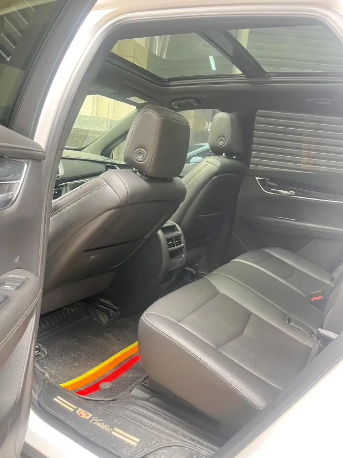 2022 Cadillac XT5 2.0T 237HP L4 9AT,autocango,china used car exporter,china ev exporter,chinese used car exporter,chinese used ev exporter