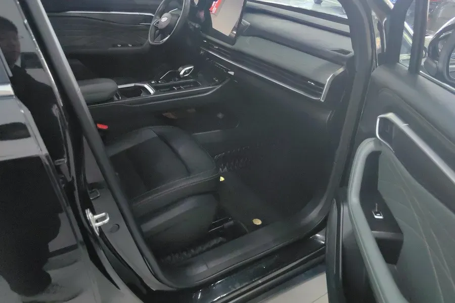 2023 Geely Okavango L 2.0T 218HP L4 7DCT,autocango,china used car exporter,china ev exporter,chinese used car exporter,chinese used ev exporter