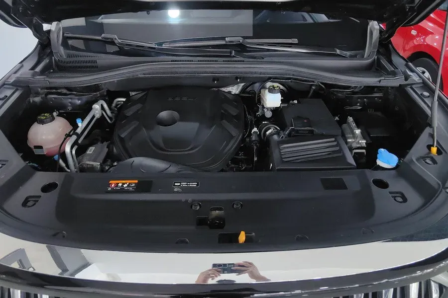 2023 Geely Okavango L 2.0T 218HP L4 7DCT,autocango,china used car exporter,china ev exporter,chinese used car exporter,chinese used ev exporter