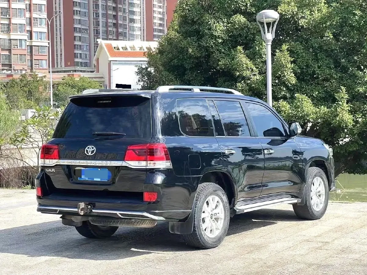 2015 Toyota Land Cruiser 4.0L 275HP V6 5AT,autocango,china used car exporter,china ev exporter,chinese used car exporter,chinese used ev exporter