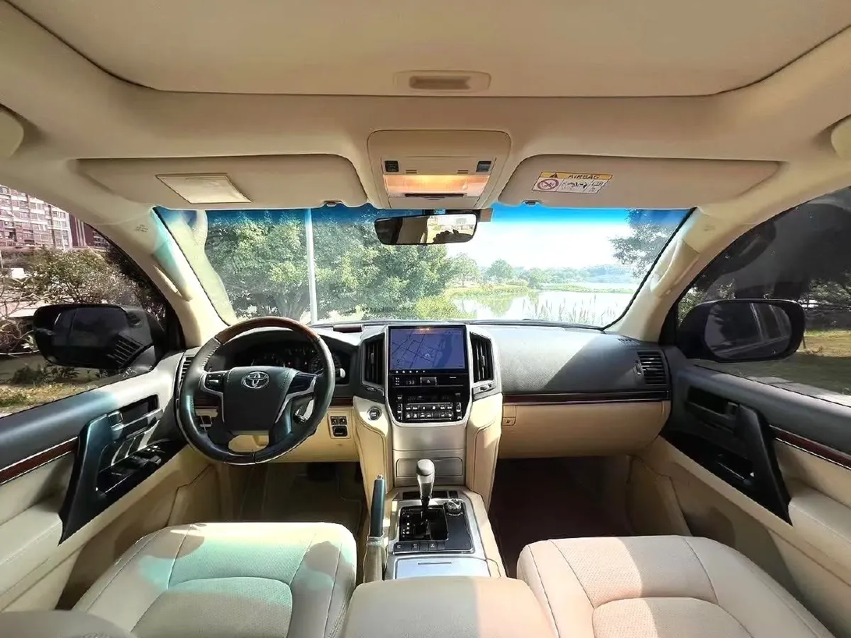 2015 Toyota Land Cruiser 4.0L 275HP V6 5AT,autocango,china used car exporter,china ev exporter,chinese used car exporter,chinese used ev exporter