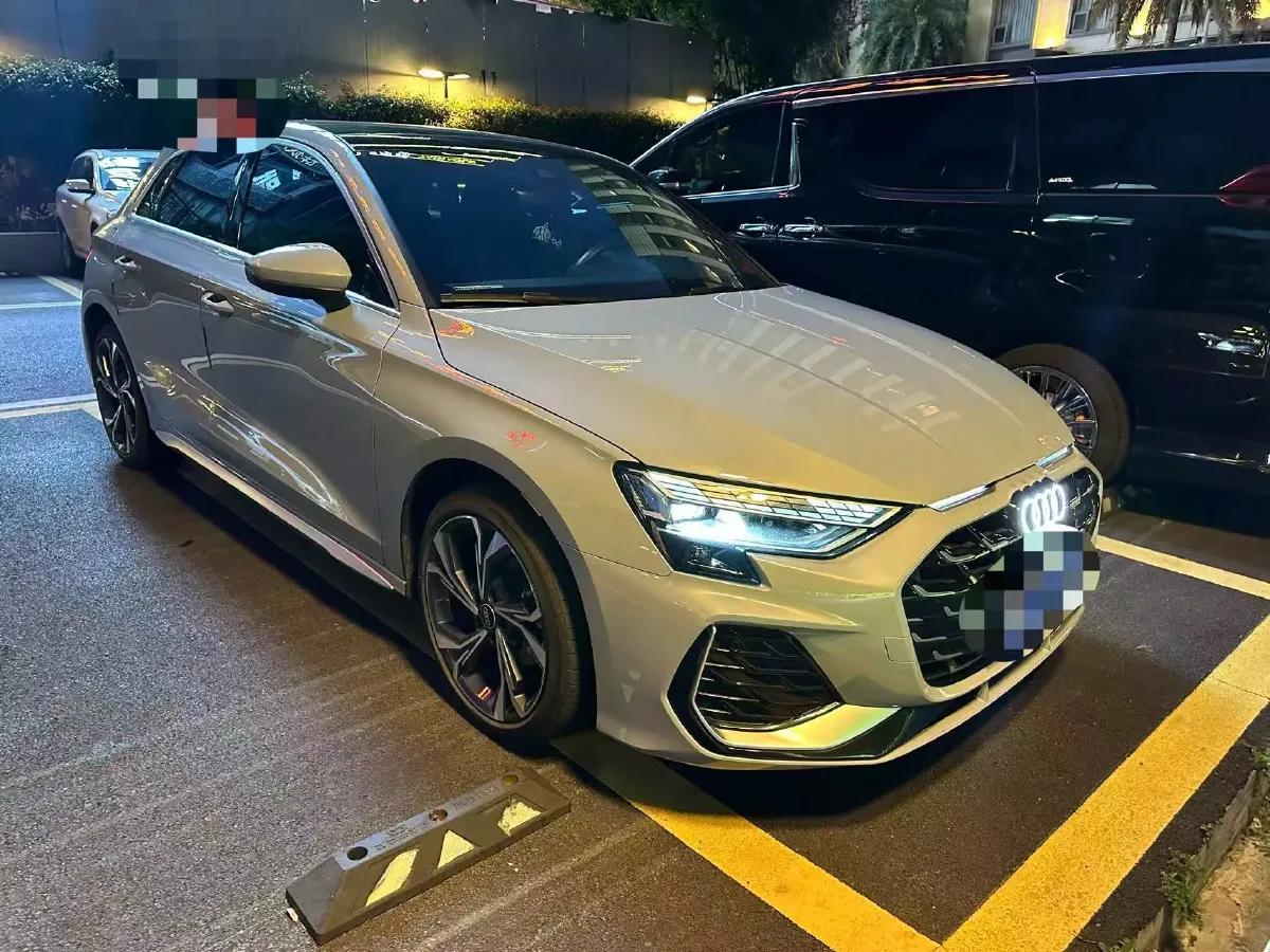 2025 Audi A3 1.5T 160HP L4 7DCT,autocango,china used car exporter,china ev exporter,chinese used car exporter,chinese used ev exporter