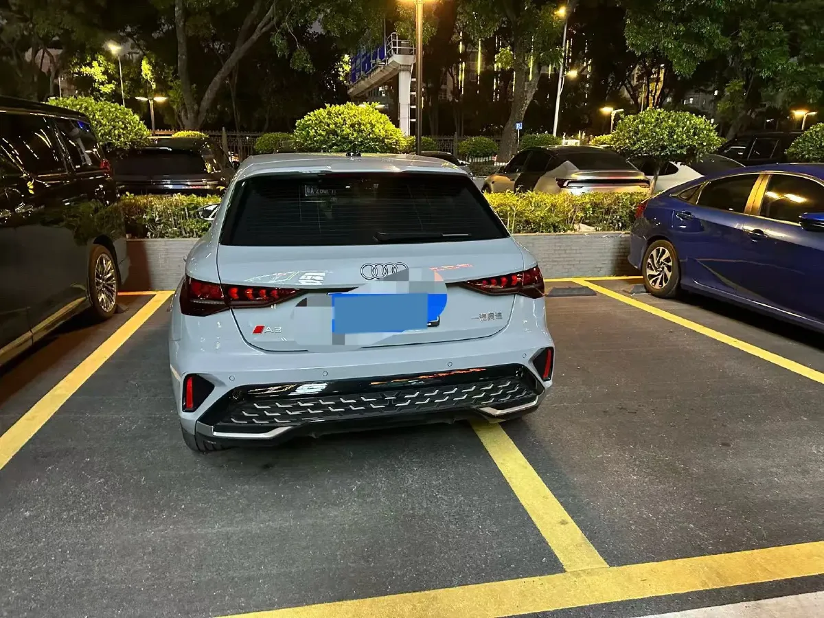 2025 Audi A3 1.5T 160HP L4 7DCT,autocango,china used car exporter,china ev exporter,chinese used car exporter,chinese used ev exporter