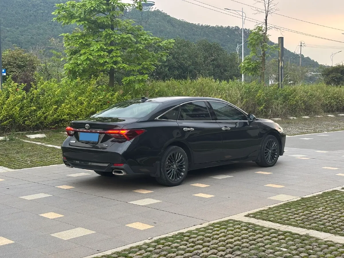 2022 Toyota Avalon 2.0L 178HP L4 CVT,autocango,china used car exporter,china ev exporter,chinese used car exporter,chinese used ev exporter
