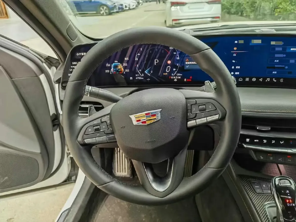 2024 Cadillac CT5 2.0T 237HP L4 10AT,autocango,china used car exporter,china ev exporter,chinese used car exporter,chinese used ev exporter