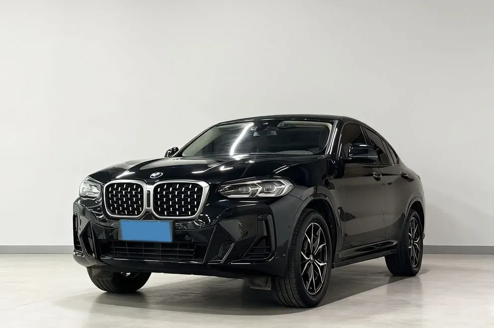 2022 BMW X4 2.0T 245HP L4 8AT,autocango,china used car exporter,china ev exporter,chinese used car exporter,chinese used ev exporter