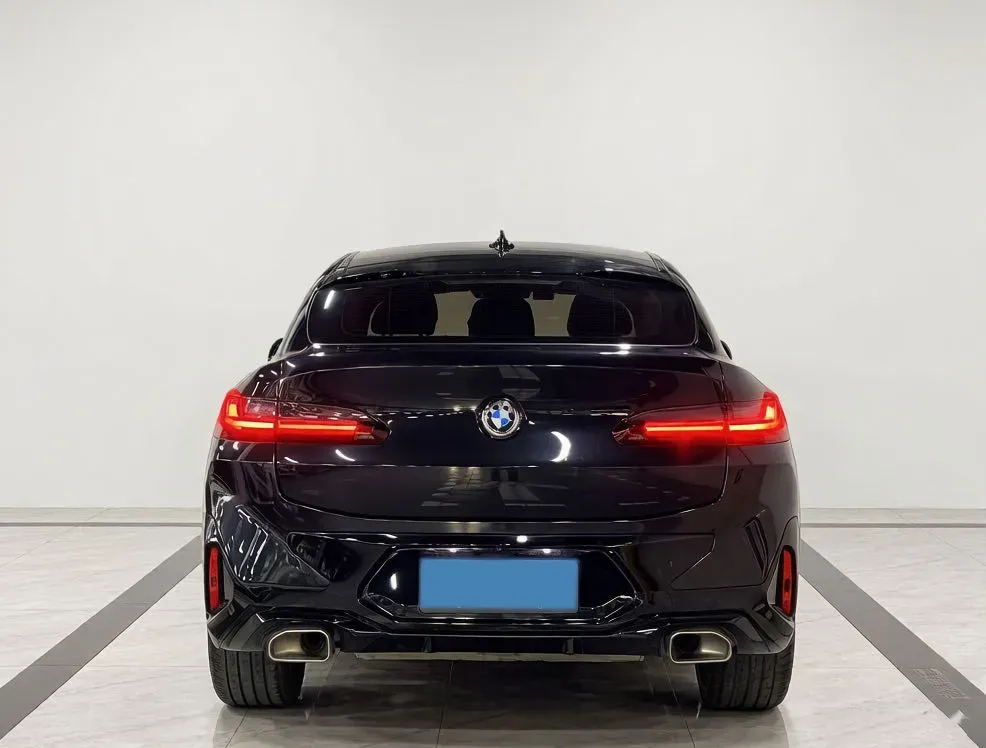 2022 BMW X4 2.0T 245HP L4 8AT,autocango,china used car exporter,china ev exporter,chinese used car exporter,chinese used ev exporter