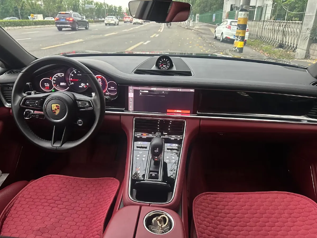 2021 Porsche Panamera 2.9T 330HP V6 8DCT,autocango,china used car exporter,china ev exporter,chinese used car exporter,chinese used ev exporter