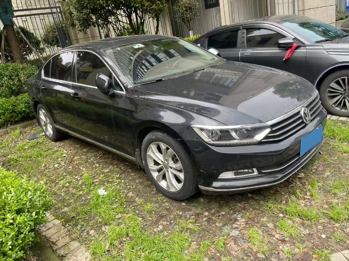 2018 Volkswagen Magotan 1.8T 180HP L4 7DCT,autocango,china used car exporter,china ev exporter,chinese used car exporter,chinese used ev exporter