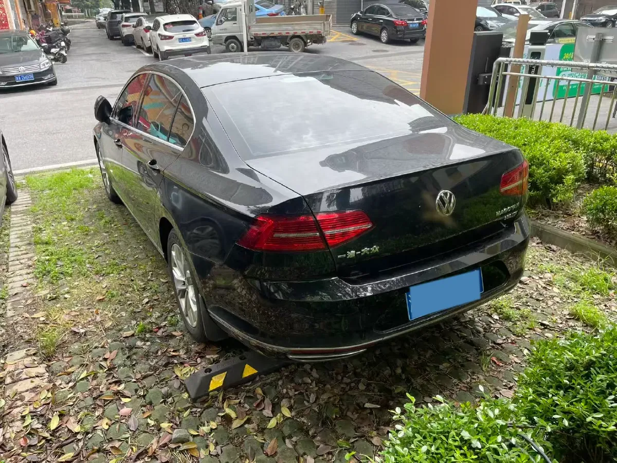2018 Volkswagen Magotan 1.8T 180HP L4 7DCT,autocango,china used car exporter,china ev exporter,chinese used car exporter,chinese used ev exporter