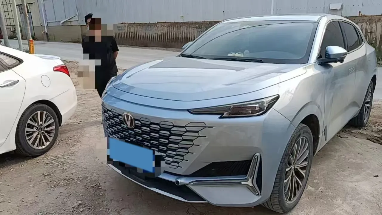 2023 ChangAn UNI-K 2.0T 233HP L4 8AT,autocango,china used car exporter,china ev exporter,chinese used car exporter,chinese used ev exporter