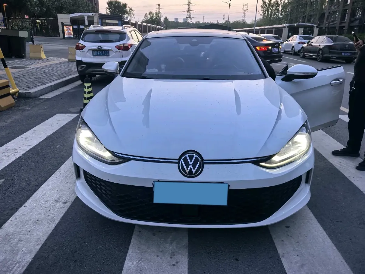 2022 Volkswagen Lavida 1.4T 150HP L4 7DCT,autocango,china used car exporter,china ev exporter,chinese used car exporter,chinese used ev exporter
