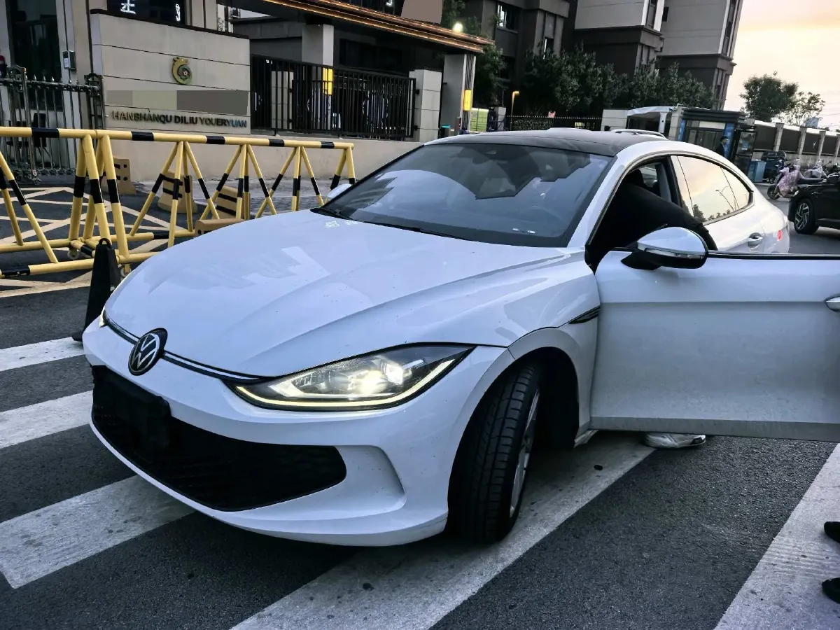 2022 Volkswagen Lavida 1.4T 150HP L4 7DCT,autocango,china used car exporter,china ev exporter,chinese used car exporter,chinese used ev exporter