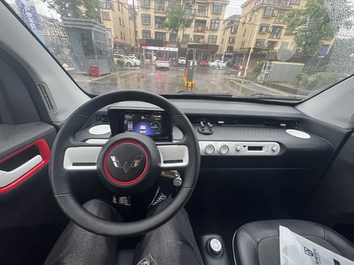 2022 WuLing HongGuang MINI EV BEV 17.3KWH,autocango,china used car exporter,china ev exporter,chinese used car exporter,chinese used ev exporter