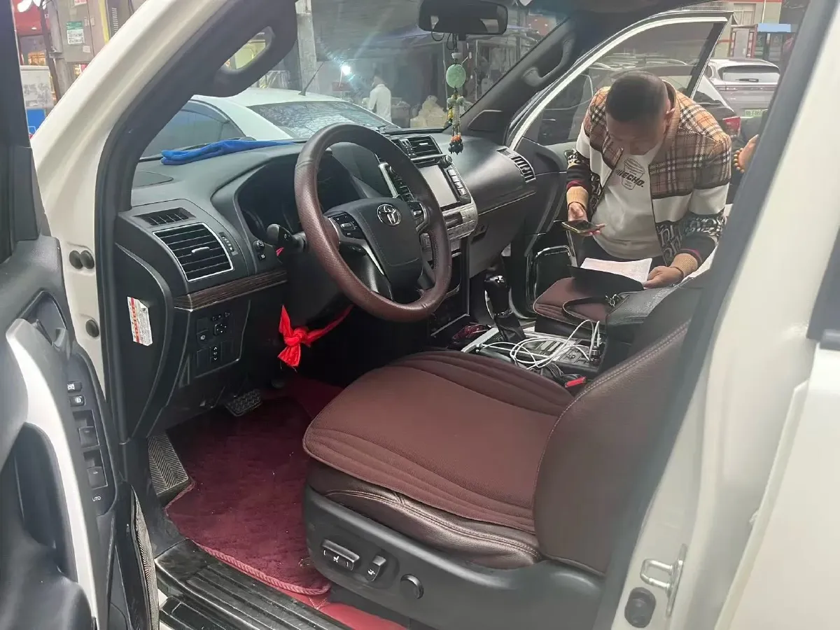 2019 Toyota Land Cruiser Prado 3.5L 280HP V6 6AT,autocango,china used car exporter,china ev exporter,chinese used car exporter,chinese used ev exporter