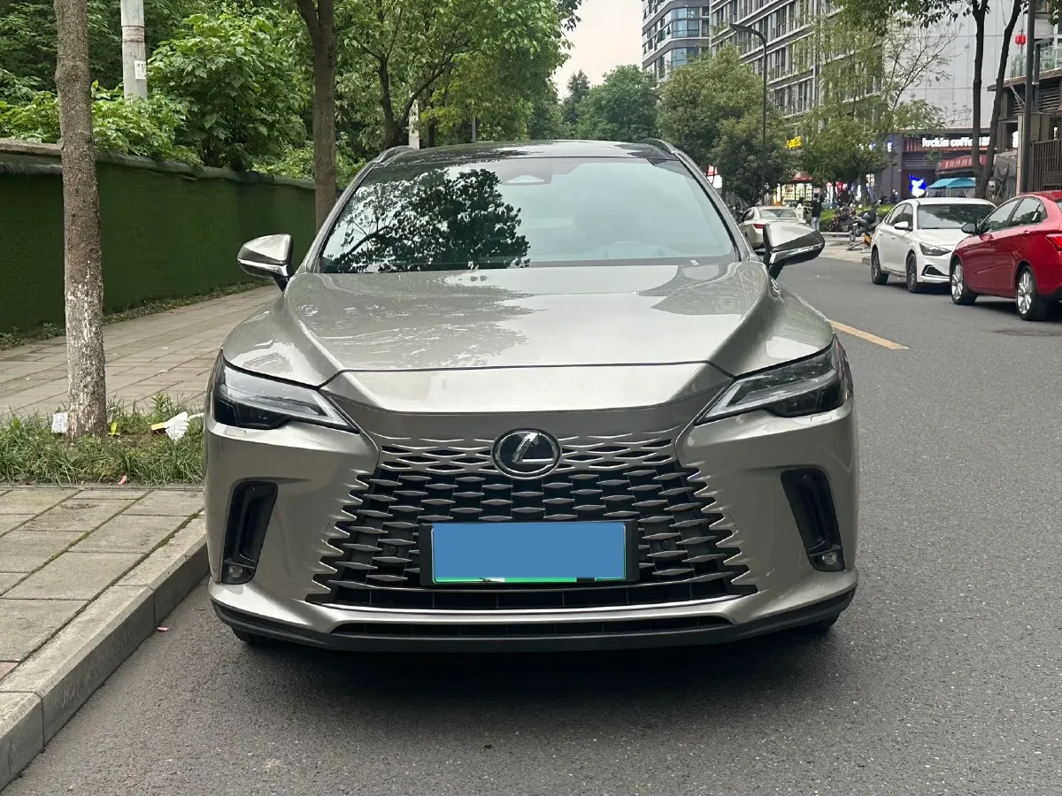 2023 Lexus RX 2.5L 185HP L4 E-CVT PHEV 18.1KWH,autocango,china used car exporter,china ev exporter,chinese used car exporter,chinese used ev exporter
