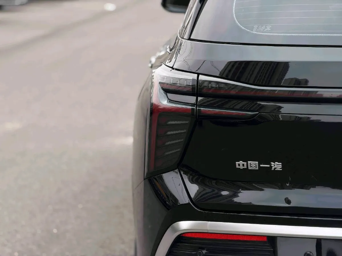 2024 HongQi HS3 1.5T 169HP L4 1DHT PHEV 18.4KWH,autocango,china used car exporter,china ev exporter,chinese used car exporter,chinese used ev exporter