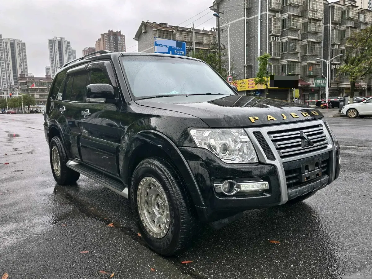 2019 Mitsubishi Pajero 3.0L 174HP V6 5AT,autocango,china used car exporter,china ev exporter,chinese used car exporter,chinese used ev exporter