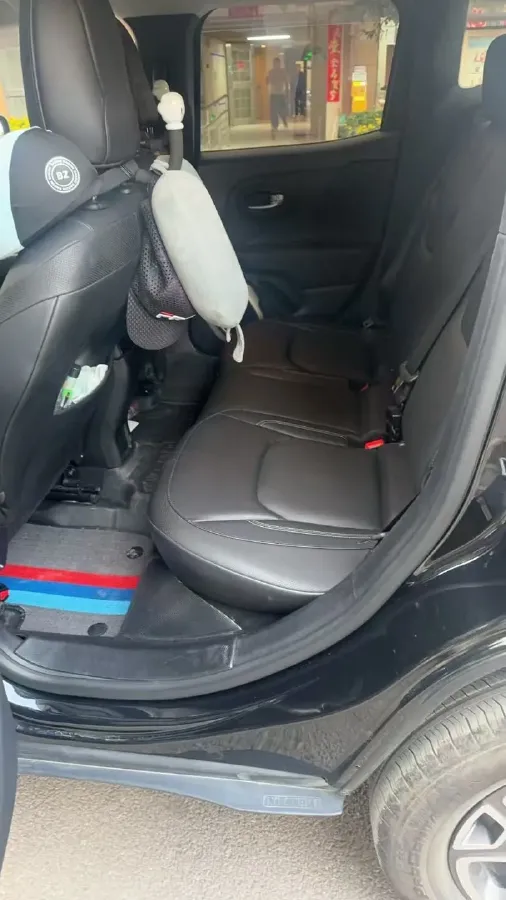 2017 Jeep Renegade 2.0L 155HP L4 9AT,autocango,china used car exporter,china ev exporter,chinese used car exporter,chinese used ev exporter