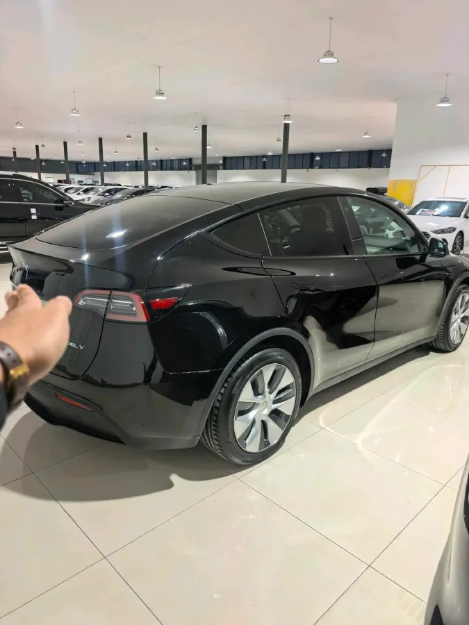 2022 Tesla Model Y BEV 60KWH,autocango,china used car exporter,china ev exporter,chinese used car exporter,chinese used ev exporter