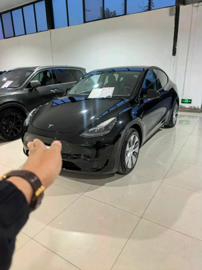 2022 Tesla Model Y BEV 60KWH,autocango,china used car exporter,china ev exporter,chinese used car exporter,chinese used ev exporter
