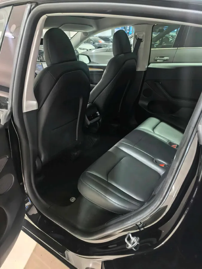 2022 Tesla Model Y BEV 60KWH,autocango,china used car exporter,china ev exporter,chinese used car exporter,chinese used ev exporter