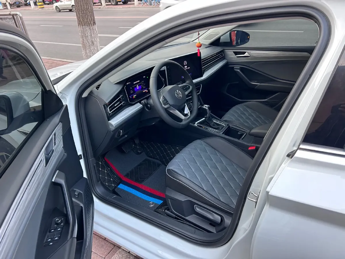 2023 Volkswagen Sagitar 1.5T 160HP L4 7DCT,autocango,china used car exporter,china ev exporter,chinese used car exporter,chinese used ev exporter