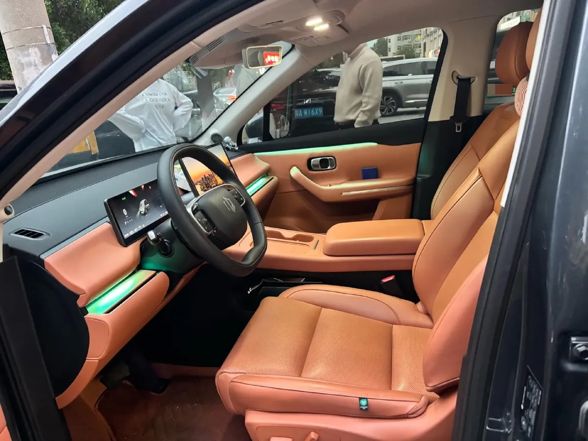 2024 Leapmotor C10 1.5L 95HP L4 REEV 28.4KWH,autocango,china used car exporter,china ev exporter,chinese used car exporter,chinese used ev exporter