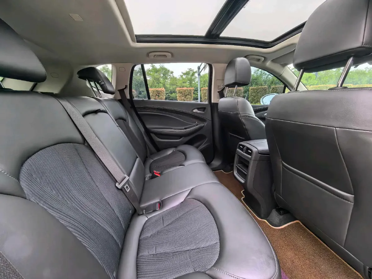 2021 Buick EnvisionPlus 1.5T 169HP L4 7DCT,autocango,china used car exporter,china ev exporter,chinese used car exporter,chinese used ev exporter