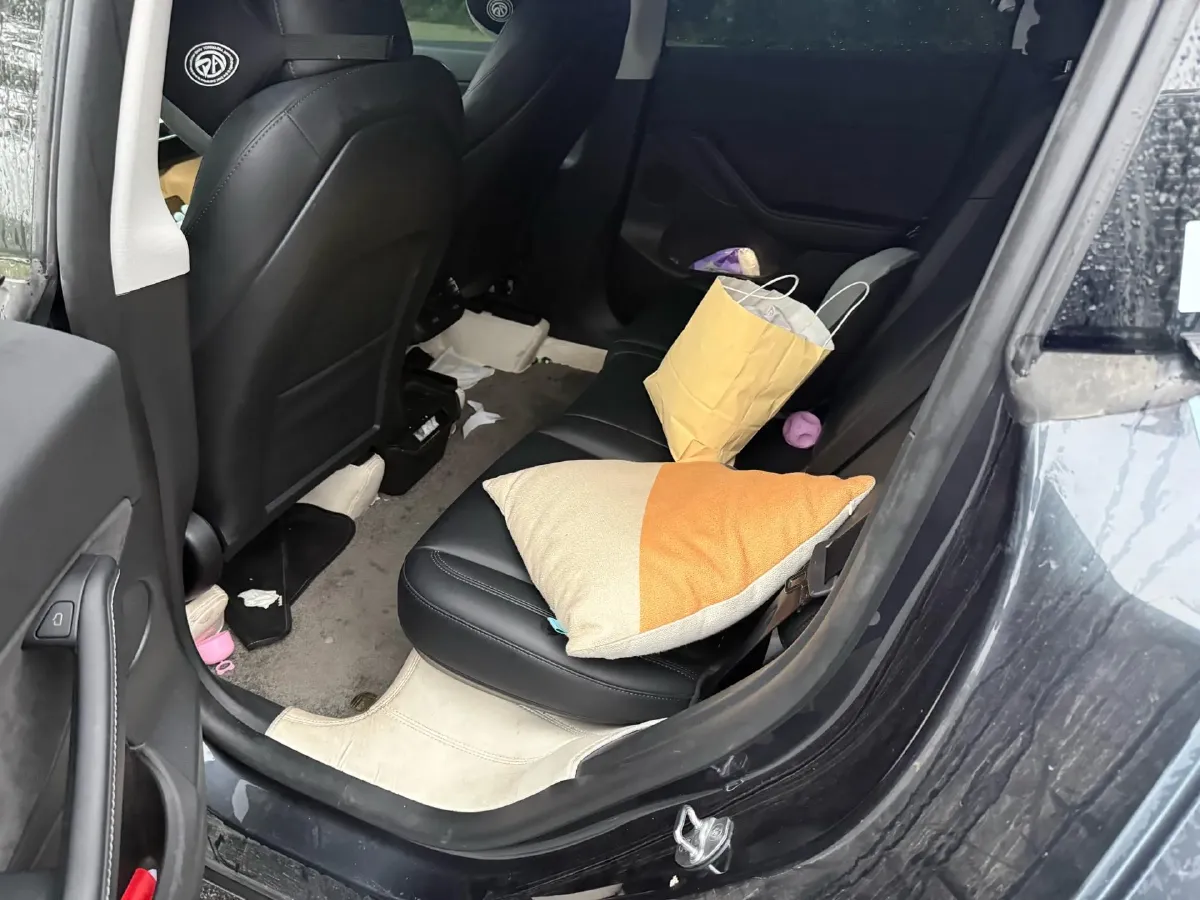 2024 Iveco OuSheng BEV 77.28KWH,autocango,china used car exporter,china ev exporter,chinese used car exporter,chinese used ev exporter