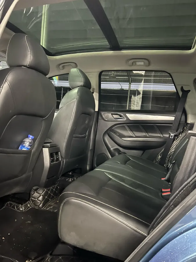 2019 Roewe i6 1.5T 169HP L4 7DCT,autocango,china used car exporter,china ev exporter,chinese used car exporter,chinese used ev exporter