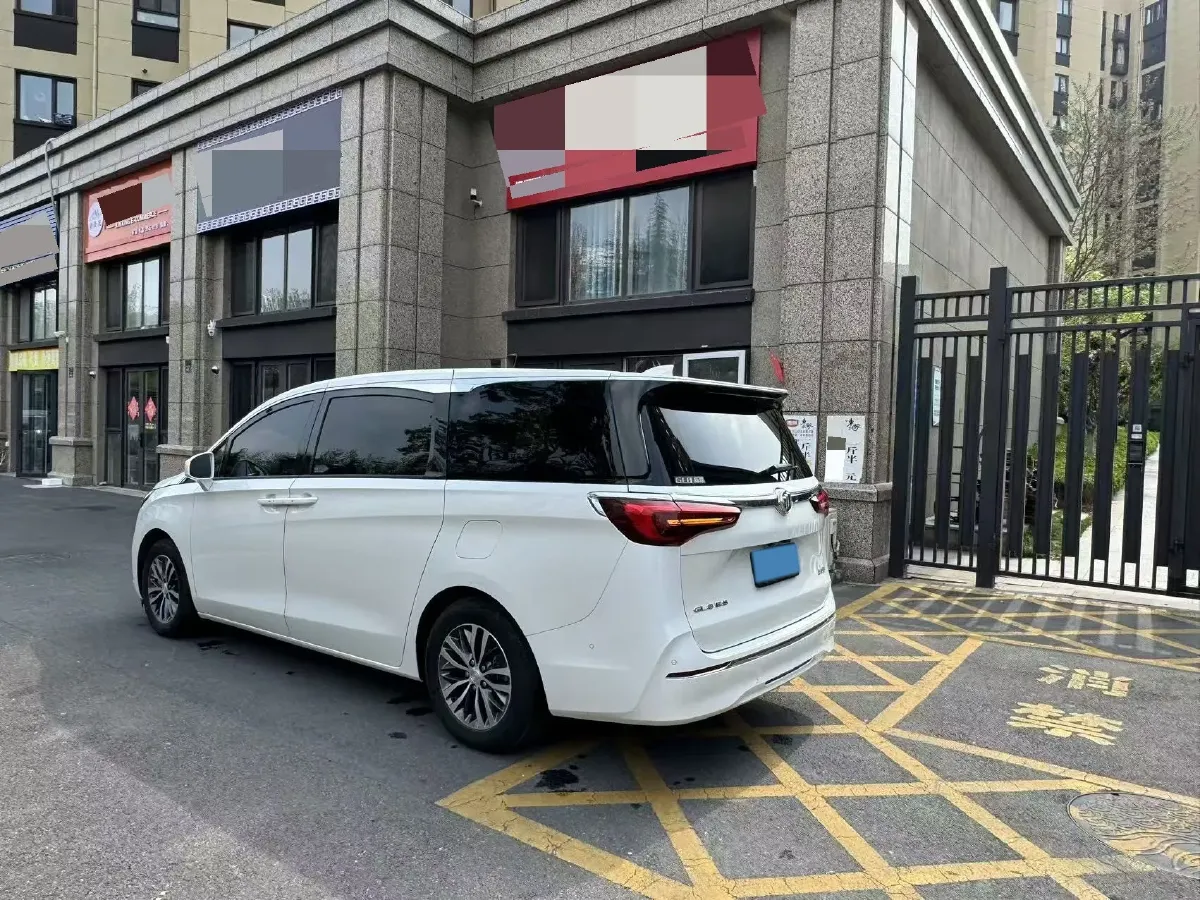 2021 Buick GL8 2.0T 237HP L4 9AT,autocango,china used car exporter,china ev exporter,chinese used car exporter,chinese used ev exporter