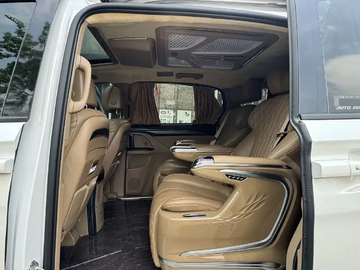 2021 Buick GL8 2.0T 237HP L4 9AT,autocango,china used car exporter,china ev exporter,chinese used car exporter,chinese used ev exporter