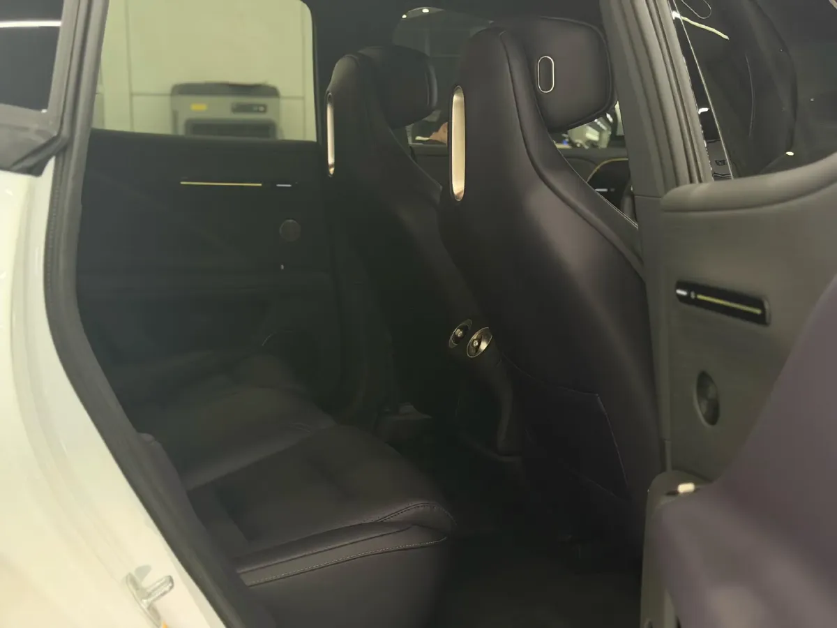 2024 Avatr 07 BEV 82.16KWH,autocango,china used car exporter,china ev exporter,chinese used car exporter,chinese used ev exporter