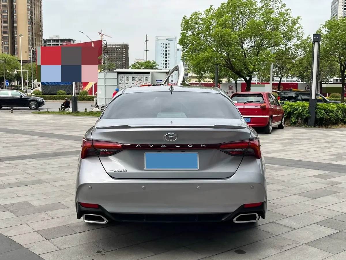 2022 Toyota Avalon 2.5L 209HP L4 8AT,autocango,china used car exporter,china ev exporter,chinese used car exporter,chinese used ev exporter