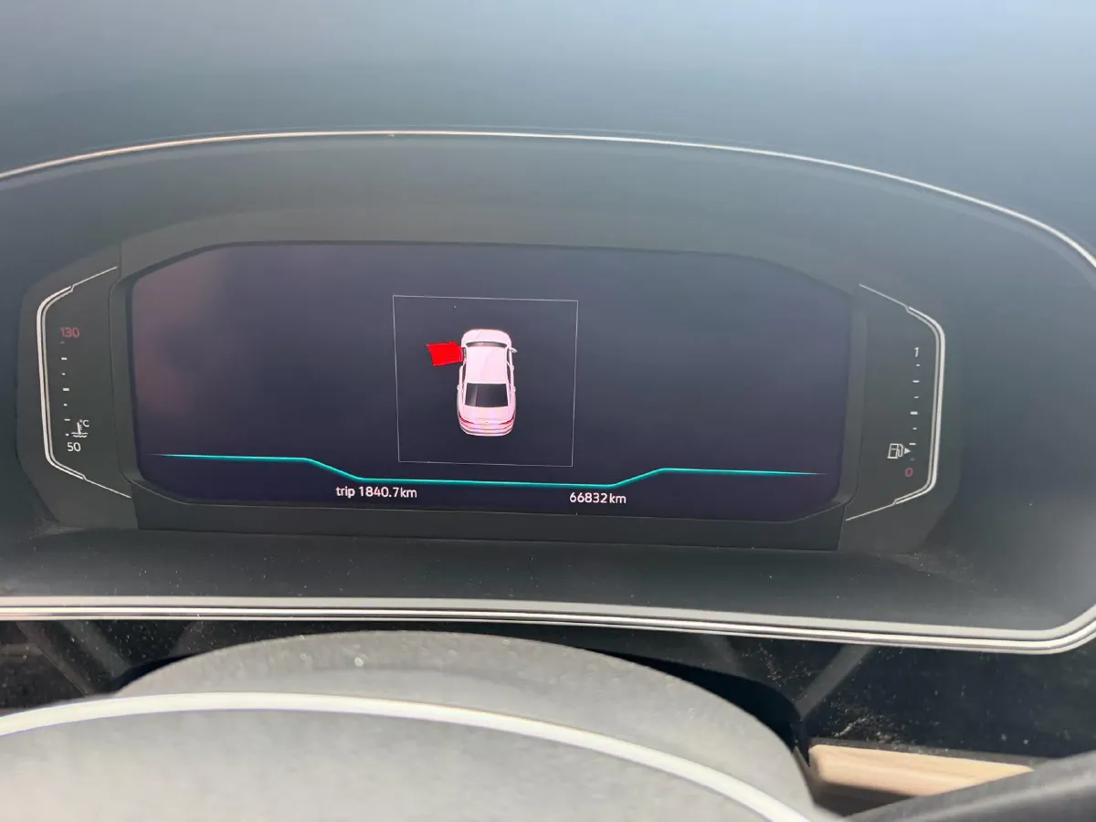 2019 Volvo V40 1.5T 152HP L4 6AT,autocango,china used car exporter,china ev exporter,chinese used car exporter,chinese used ev exporter