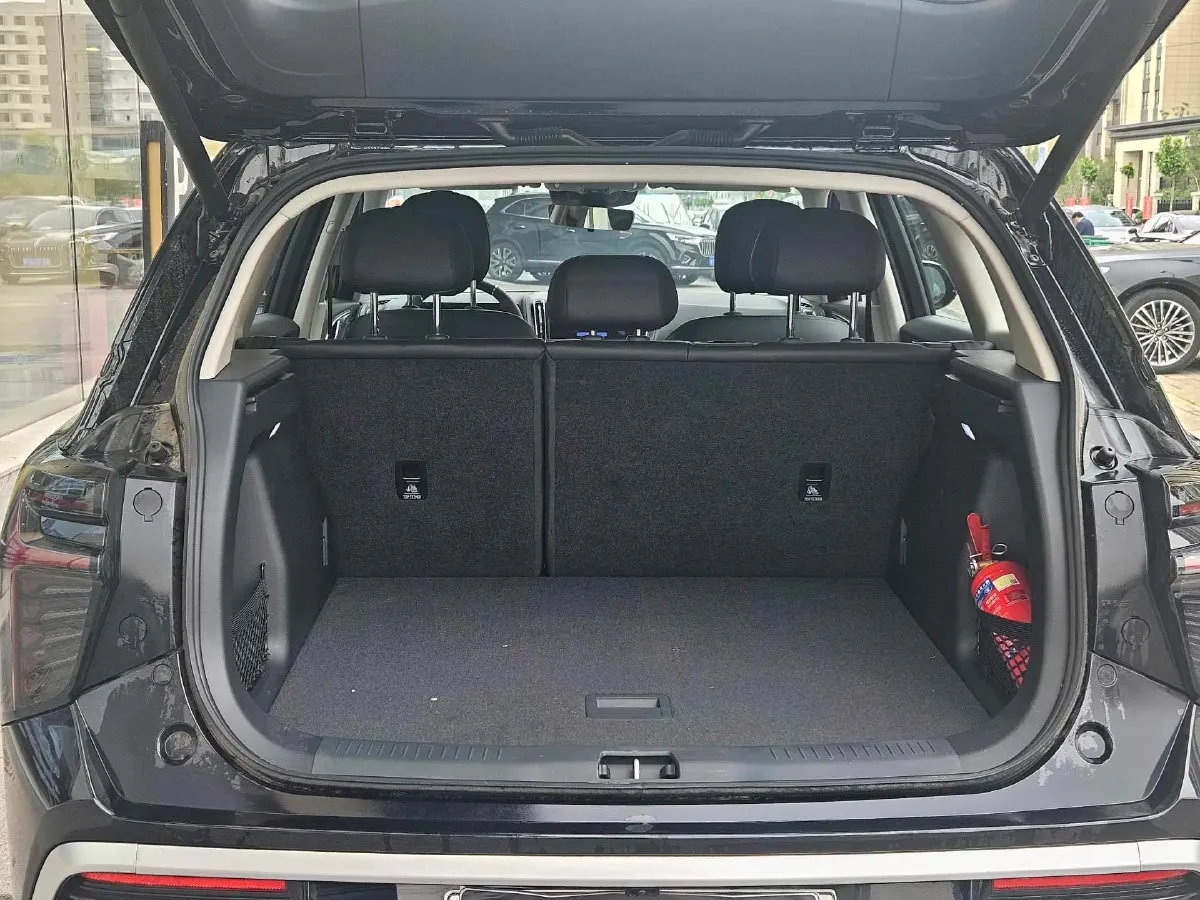 2025 HongQi HS3 1.5T 150HP L4 1DHT PHEV,autocango,china used car exporter,china ev exporter,chinese used car exporter,chinese used ev exporter