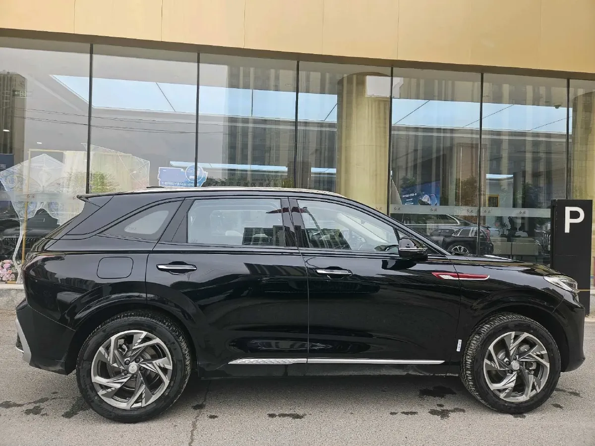 2025 HongQi HS3 1.5T 150HP L4 1DHT PHEV,autocango,china used car exporter,china ev exporter,chinese used car exporter,chinese used ev exporter