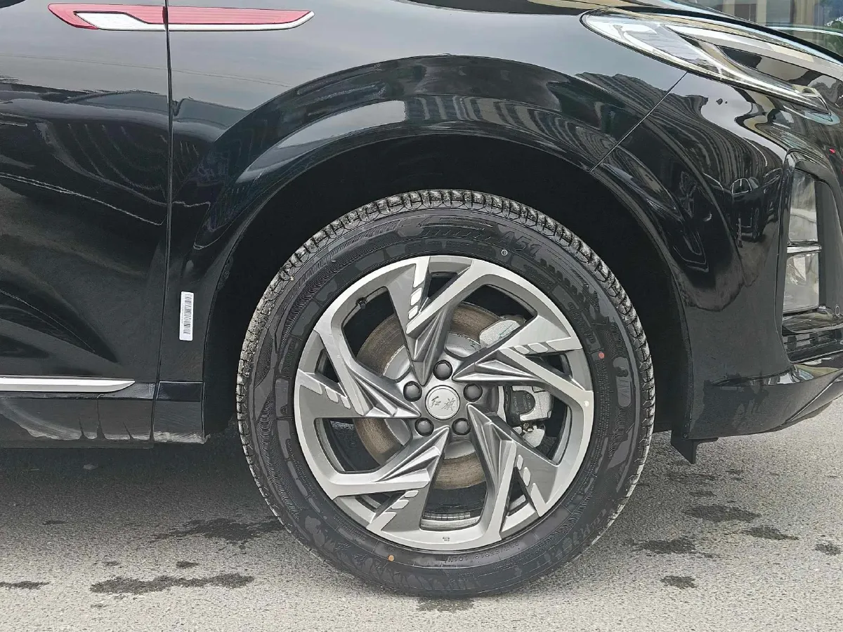 2025 HongQi HS3 1.5T 150HP L4 1DHT PHEV,autocango,china used car exporter,china ev exporter,chinese used car exporter,chinese used ev exporter