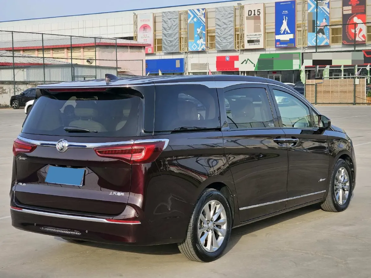2022 Buick GL8 2.0T 237HP L4 9AT,autocango,china used car exporter,china ev exporter,chinese used car exporter,chinese used ev exporter