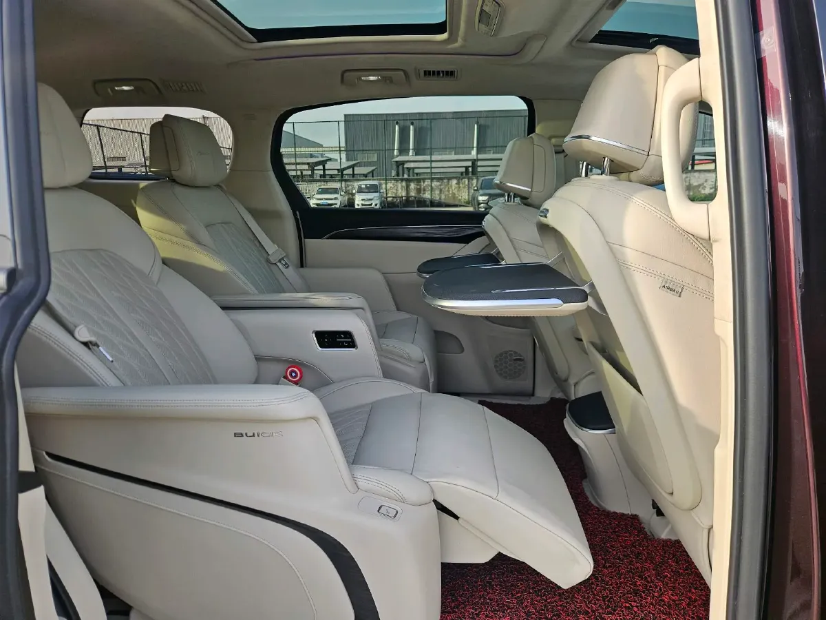 2022 Buick GL8 2.0T 237HP L4 9AT,autocango,china used car exporter,china ev exporter,chinese used car exporter,chinese used ev exporter