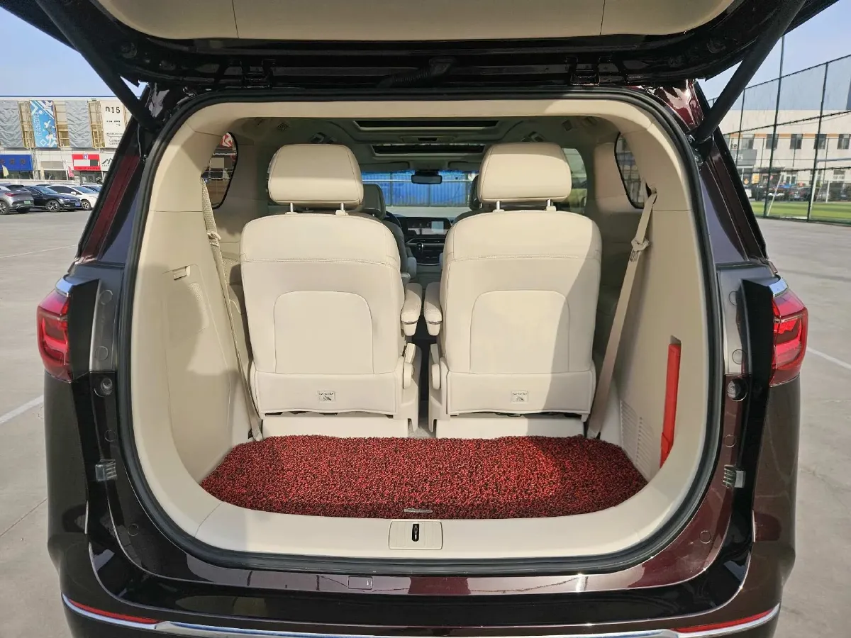 2022 Buick GL8 2.0T 237HP L4 9AT,autocango,china used car exporter,china ev exporter,chinese used car exporter,chinese used ev exporter