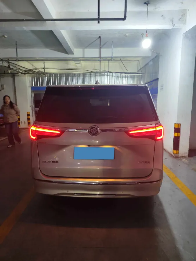 2020 Buick GL8 2.0T 237HP L4 9AT,autocango,china used car exporter,china ev exporter,chinese used car exporter,chinese used ev exporter