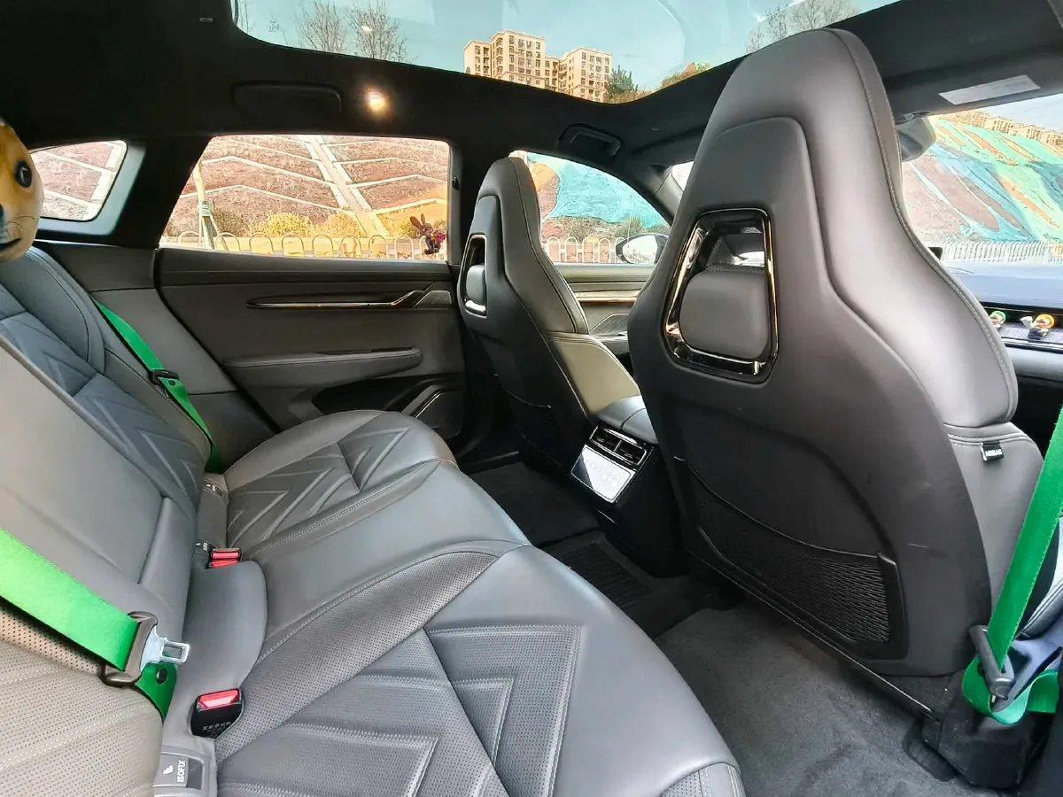 2023 Zeekr 001 BEV 100KWH,autocango,china used car exporter,china ev exporter,chinese used car exporter,chinese used ev exporter