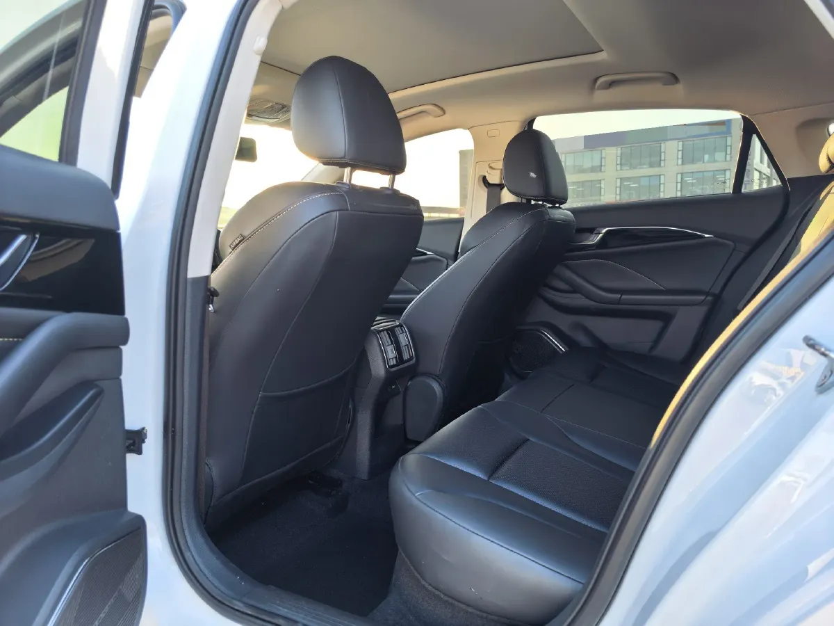 2022 ChangAn CS55 Plus 1.5T 188HP L4 7DCT,autocango,china used car exporter,china ev exporter,chinese used car exporter,chinese used ev exporter